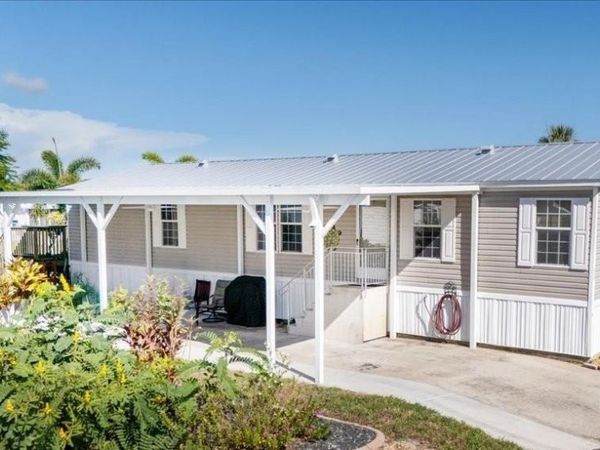 3127 BAYSIDE PARKWAY, PUNTA GORDA, FL 33982