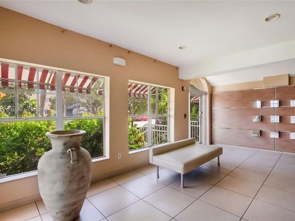 1244 Pennsylvania Ave, Unit 307, Miami Beach, FL 33139