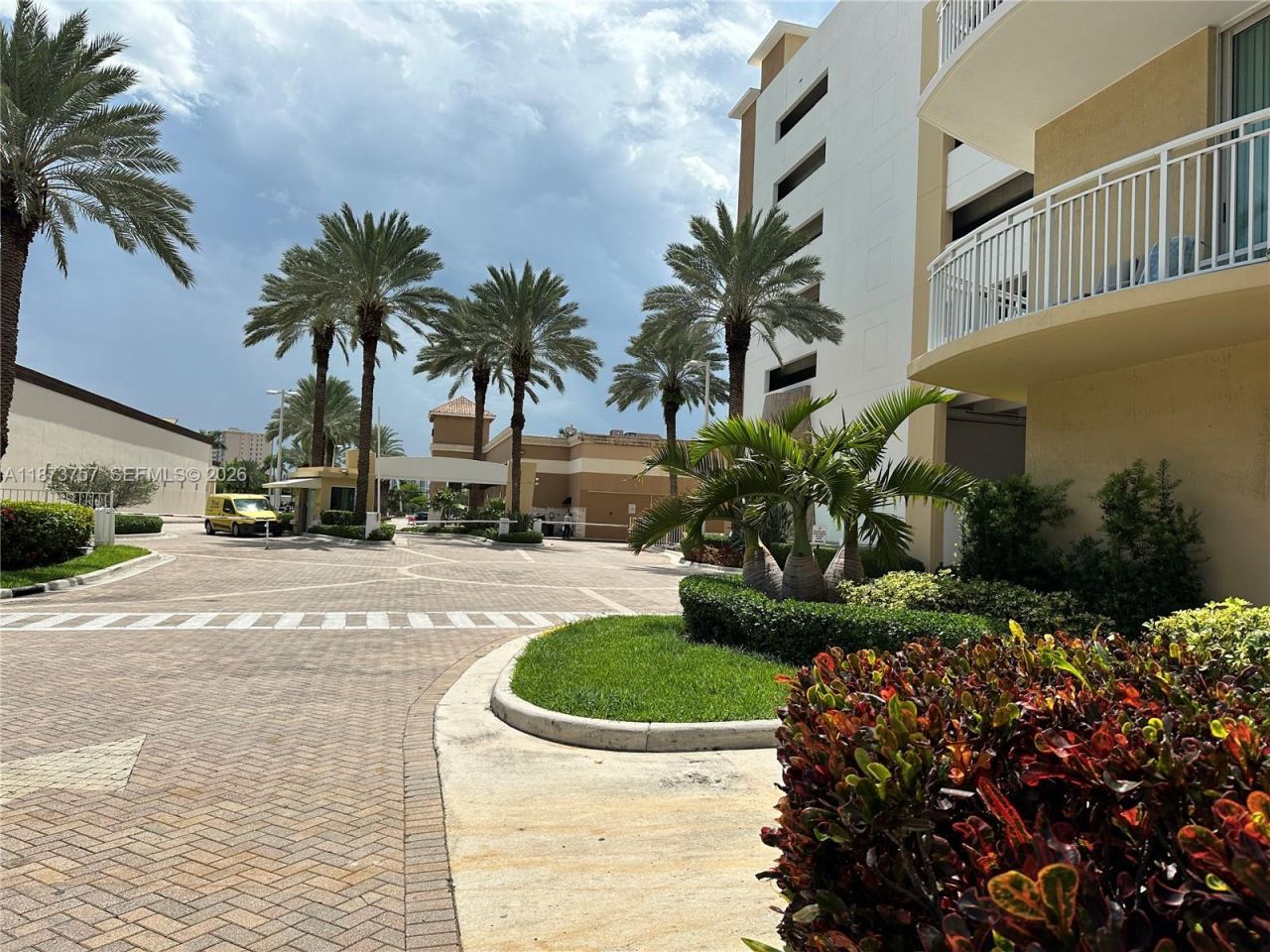 1755 E Hallandale Beach Blvd, Unit 1605E, Hallandale Beach, FL 33009 Photo