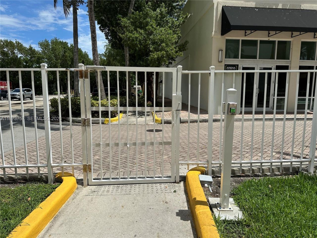 1755 E Hallandale Beach Blvd, Unit 1605E, Hallandale Beach, FL 33009 Photo