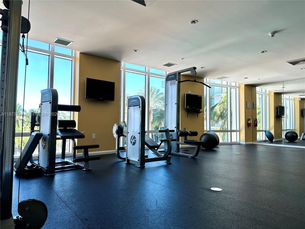 1755 E Hallandale Beach Blvd, Unit 1605E, Hallandale Beach, FL 33009 Photo