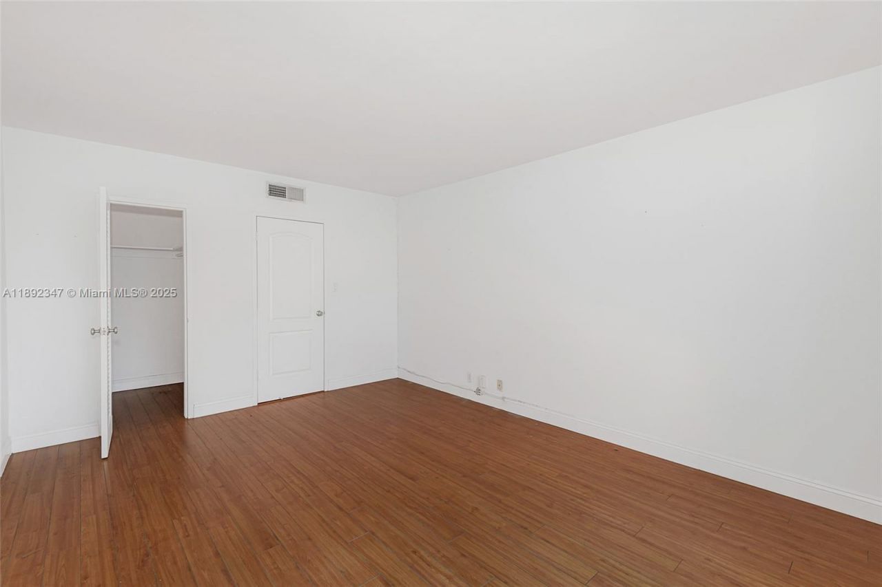 1200 West Ave, Unit 1531, Miami Beach, FL 33139 Photo