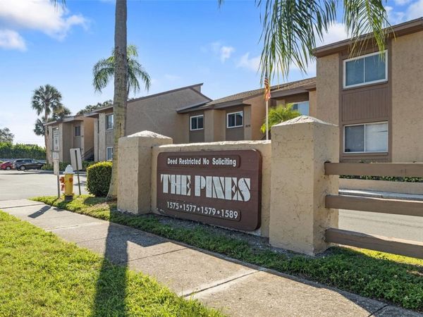 1575 GREENLEA DRIVE, Unit 6, CLEARWATER, FL 33755