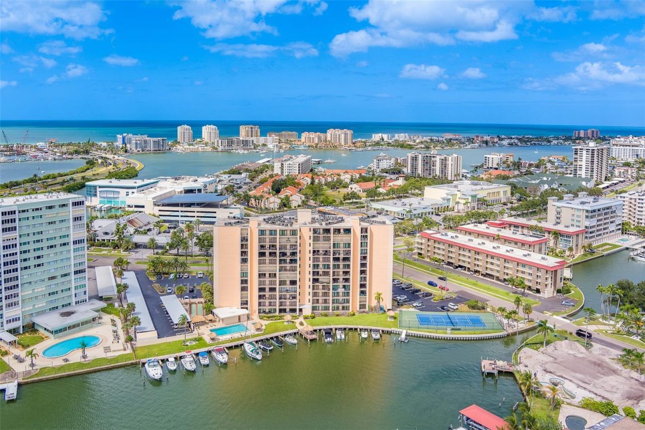 51 Island Way, Unit 101, Clearwater Beach, FL 33767 Photo
