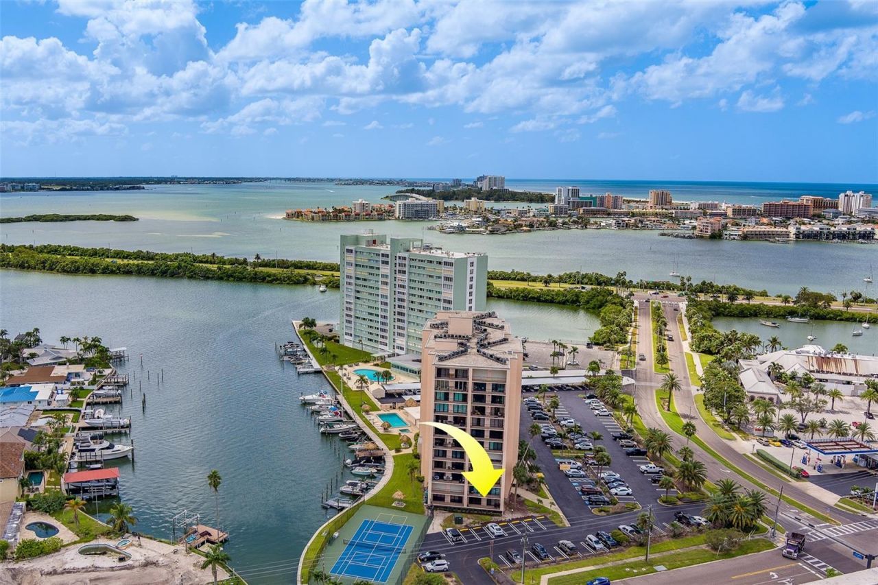 51 Island Way, Unit 101, Clearwater Beach, FL 33767 Photo