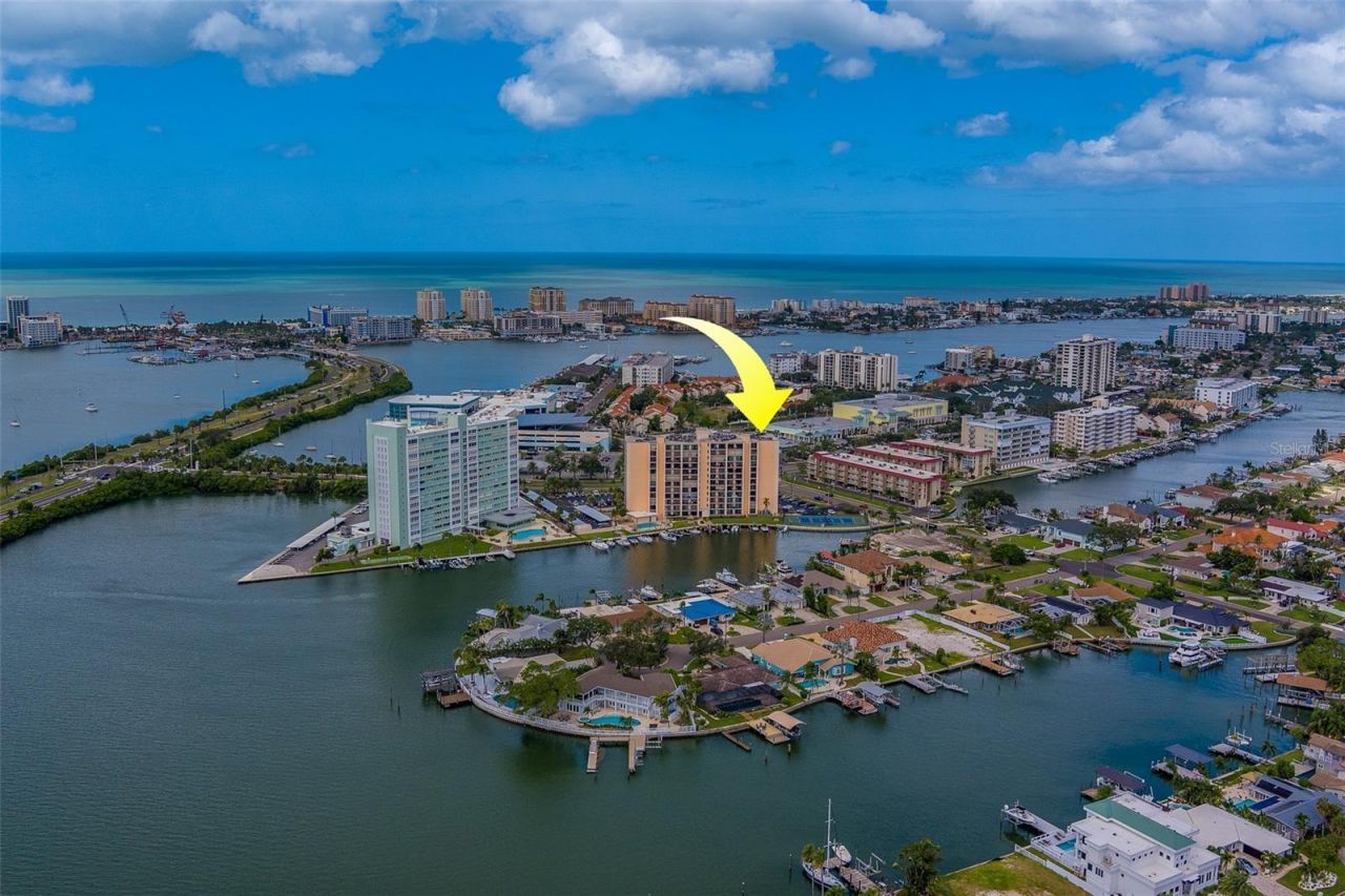 51 Island Way, Unit 101, Clearwater Beach, FL 33767 Photo