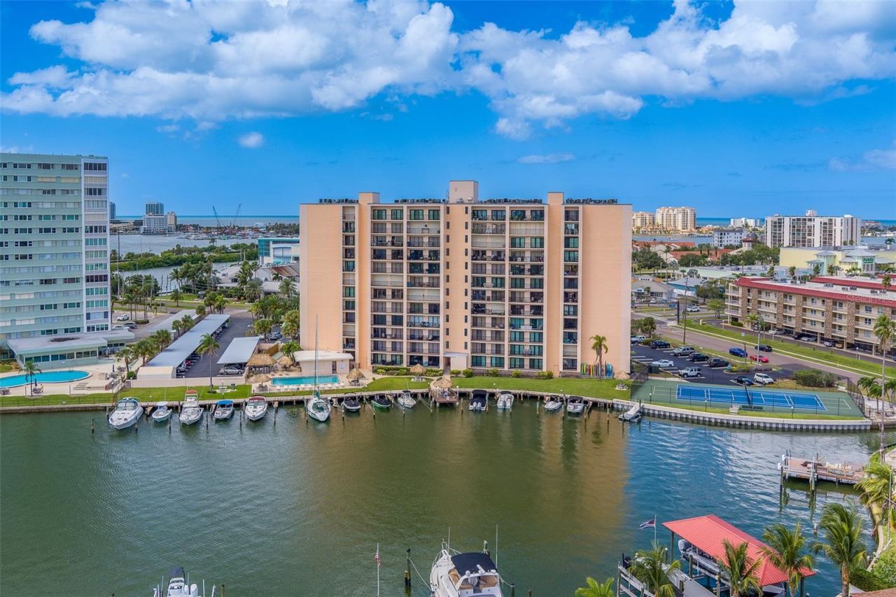 51 Island Way, Unit 101, Clearwater Beach, FL 33767 Photo