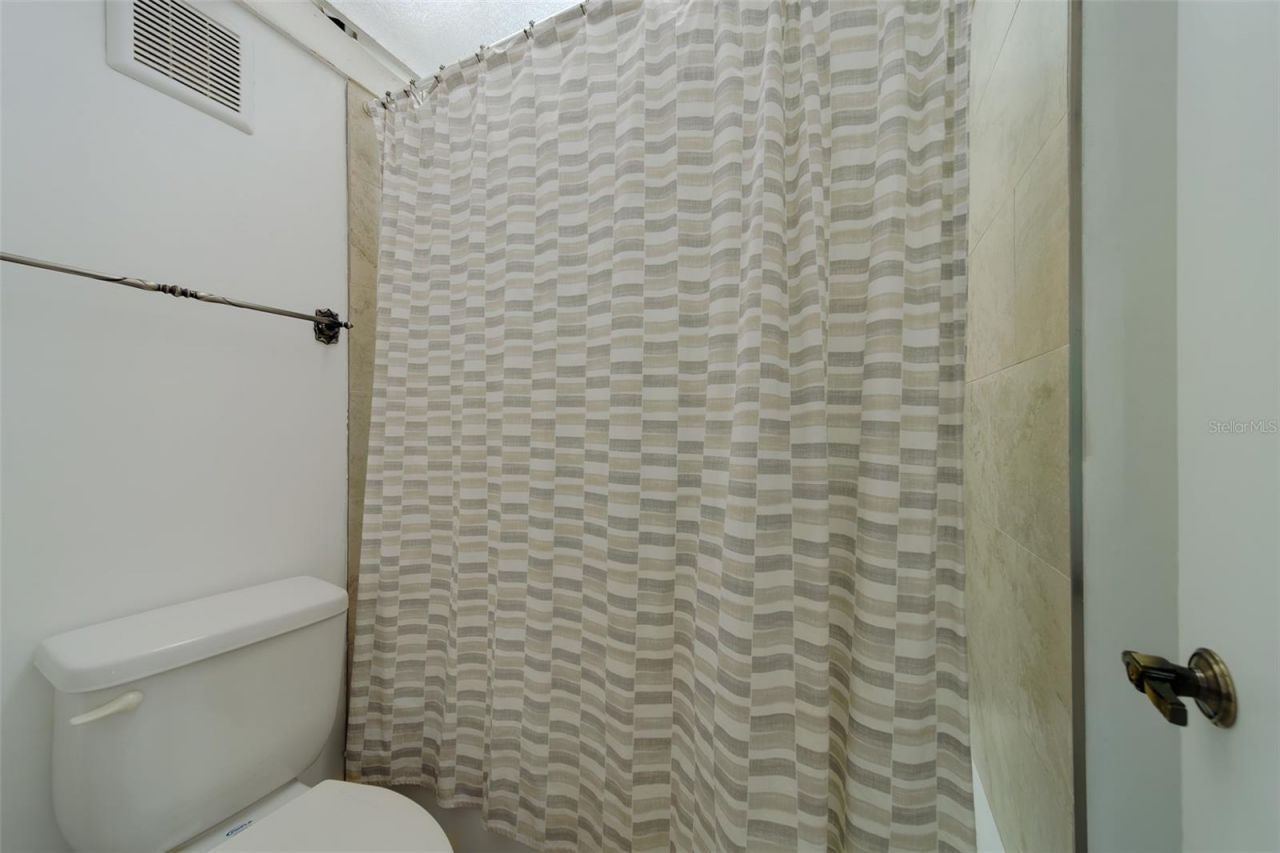 51 Island Way, Unit 101, Clearwater Beach, FL 33767 Photo