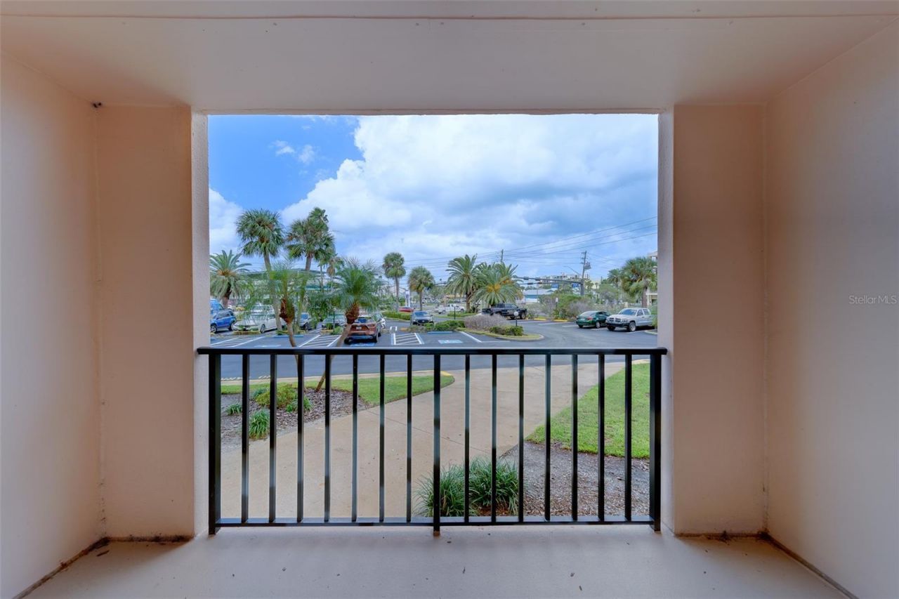 51 Island Way, Unit 101, Clearwater Beach, FL 33767 Photo