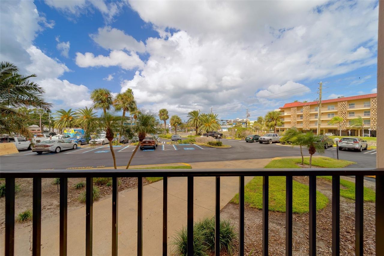51 Island Way, Unit 101, Clearwater Beach, FL 33767 Photo