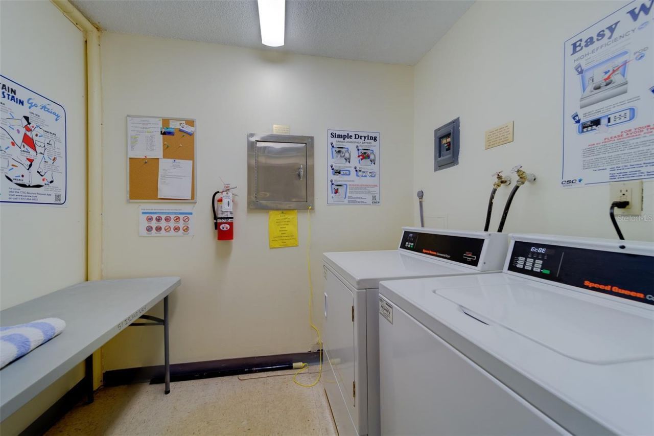 51 Island Way, Unit 101, Clearwater Beach, FL 33767 Photo