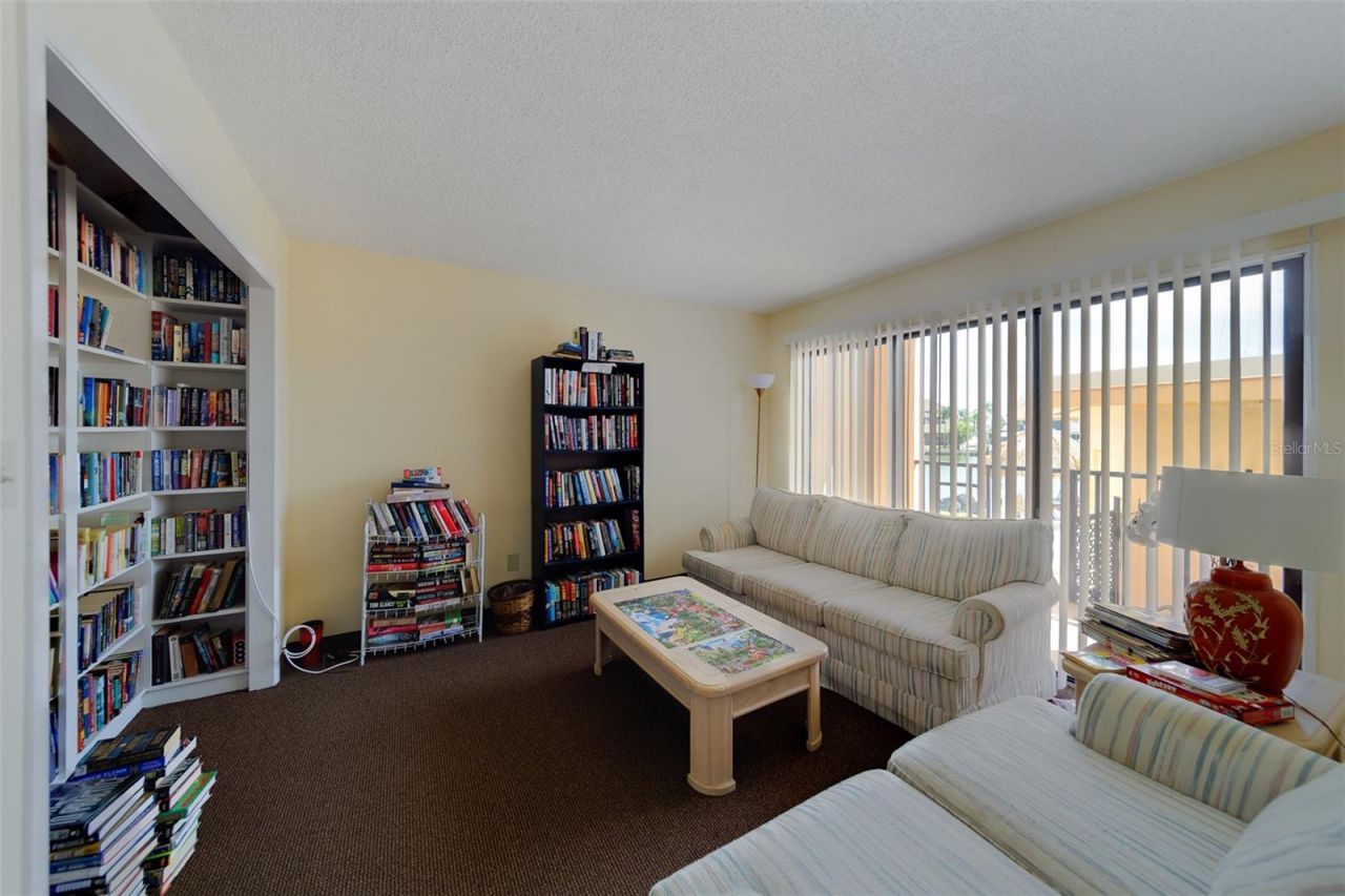 51 Island Way, Unit 101, Clearwater Beach, FL 33767 Photo