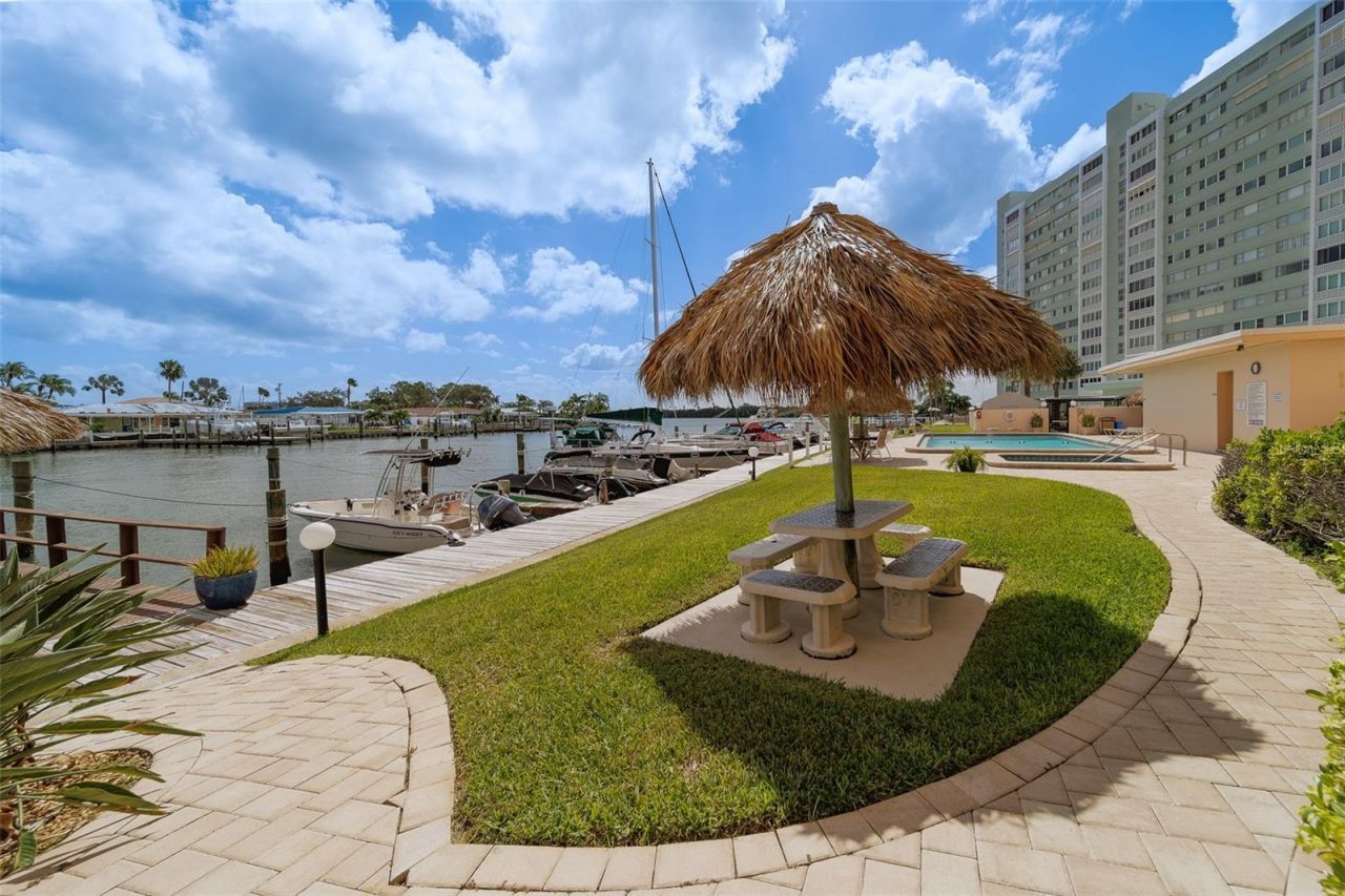 51 Island Way, Unit 101, Clearwater Beach, FL 33767 Photo