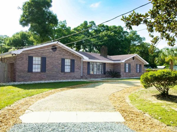 605 N 69th Ave, Pensacola, FL 32506
