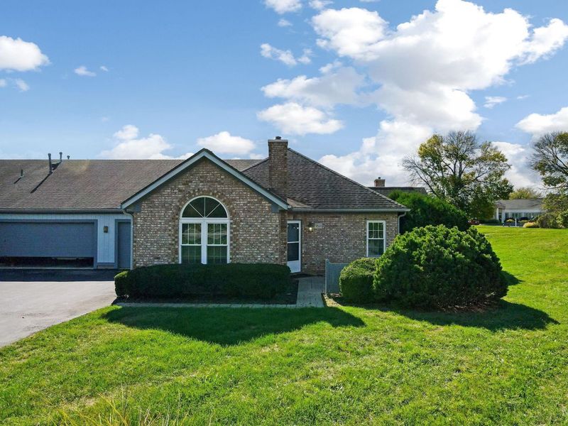 3820 Falls Circle Drive, Hilliard, OH 43026 Photo 1