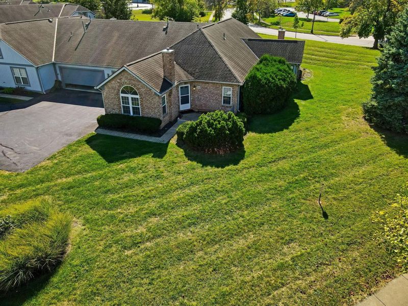 3820 Falls Circle Drive, Hilliard, OH 43026 Photo 3