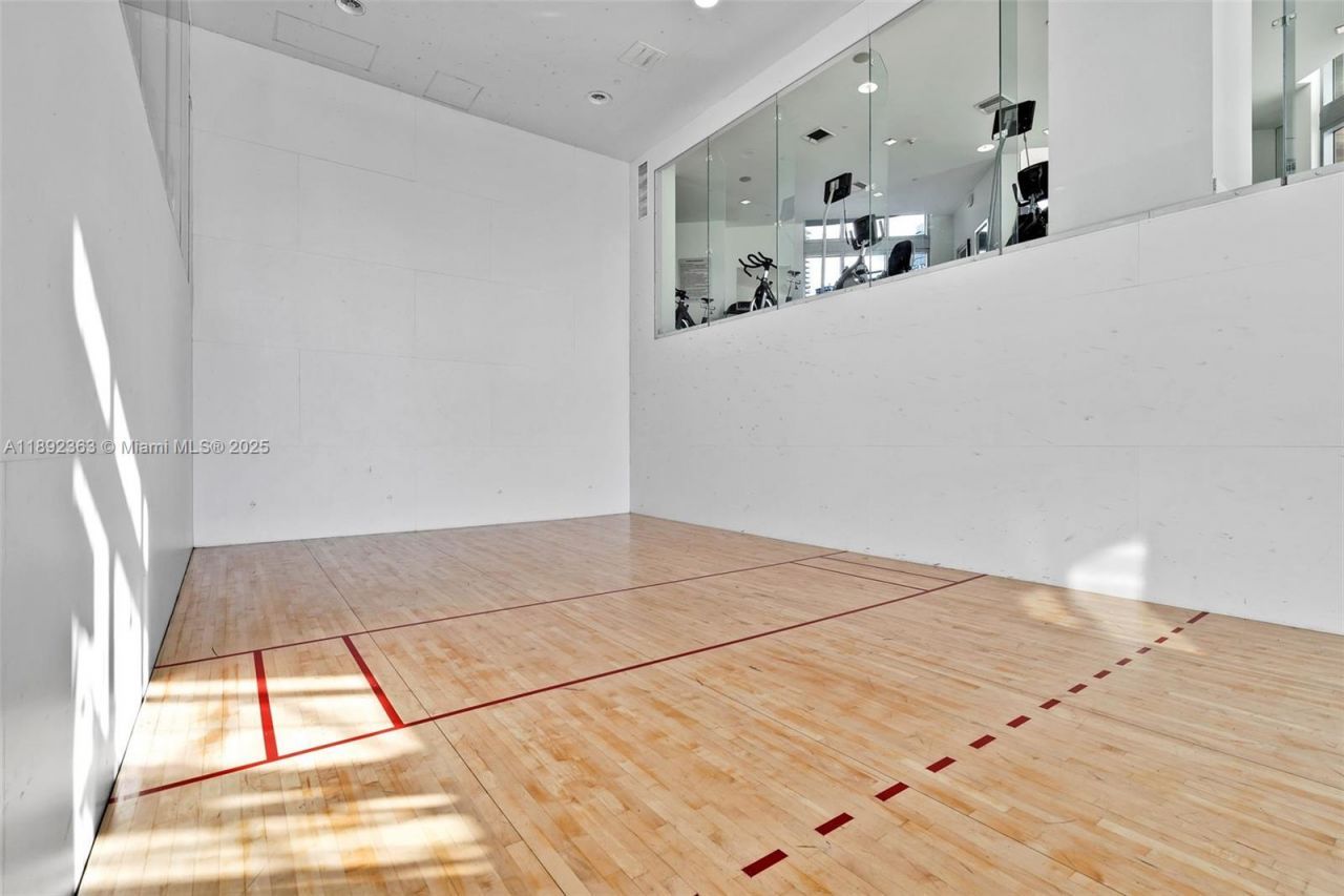 350 S Miami Ave, Unit 1601, Miami, FL 33130 Photo