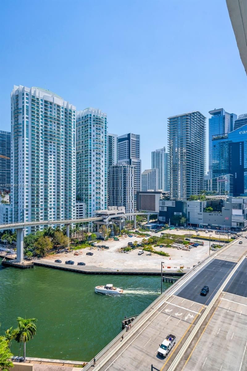 350 S Miami Ave, Unit 1601, Miami, FL 33130 Photo