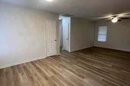 141 Lakewood Drive photo 4