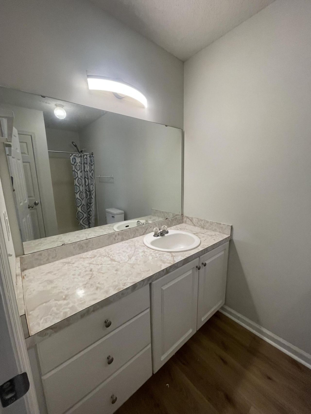 141 Lakewood Drive Photo 8