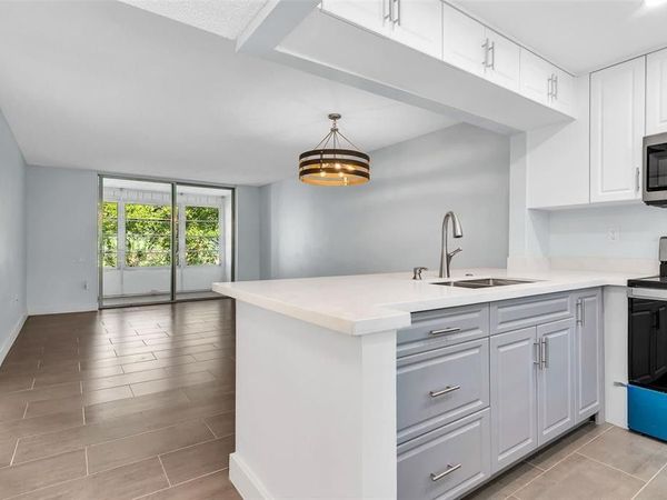 9091 Lime Bay Blvd, Unit 312, Tamarac, FL 33321