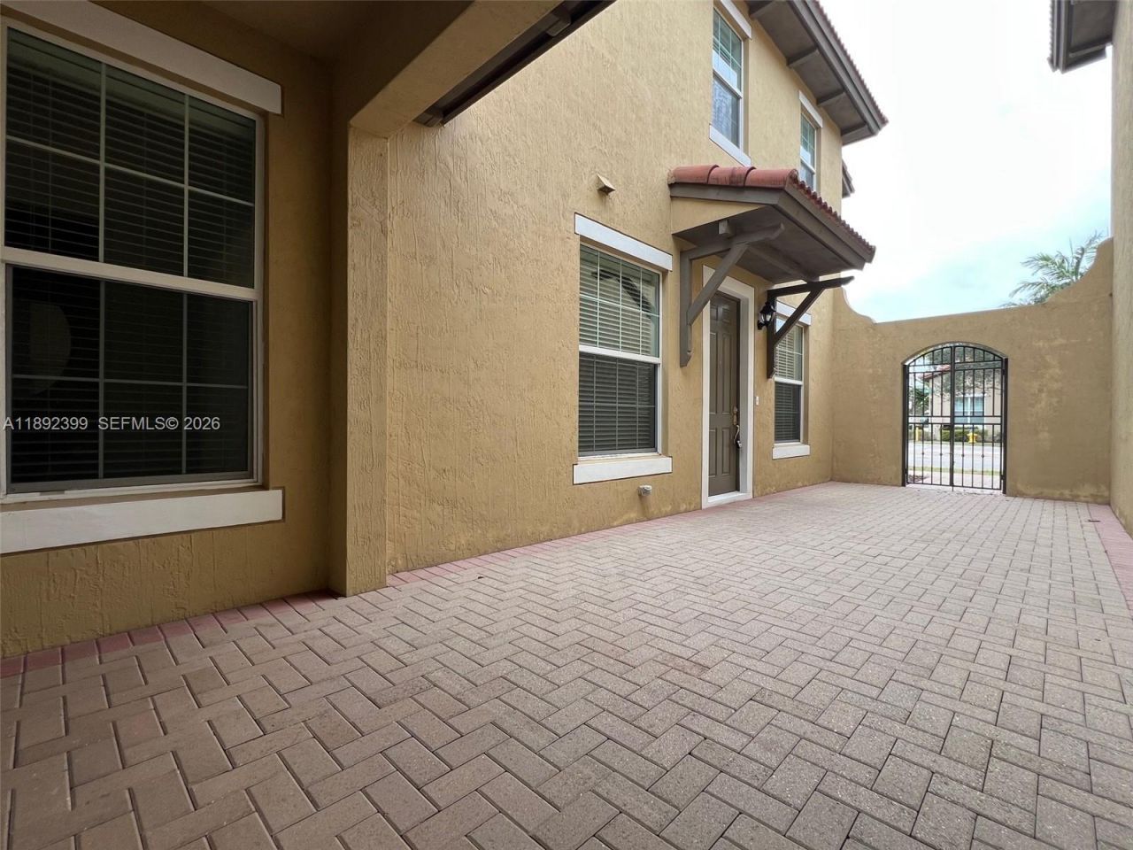 1423 SW 147th Ave, Pembroke Pines, FL 33027 Photo