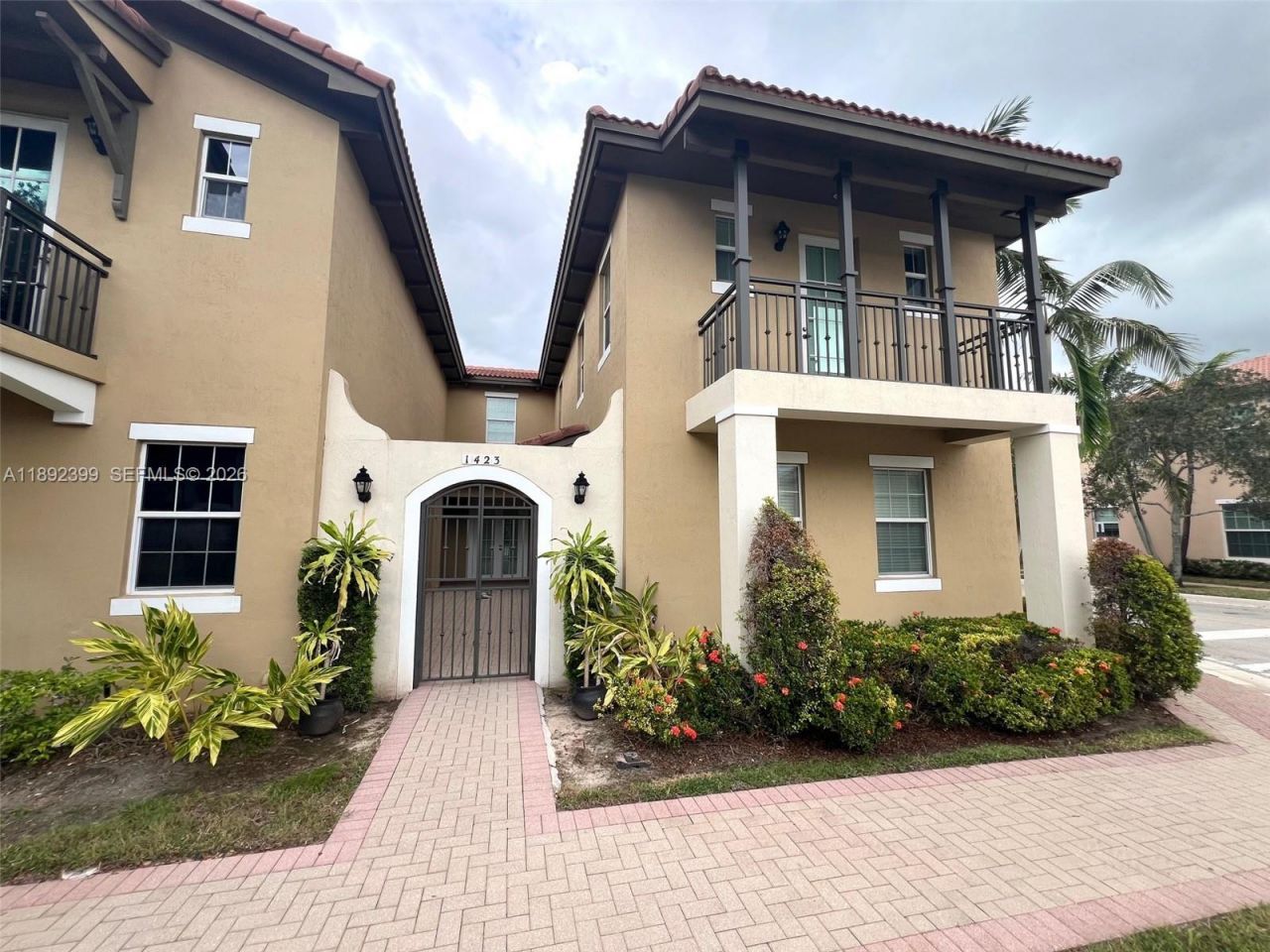 1423 SW 147th Ave, Pembroke Pines, FL 33027 Photo