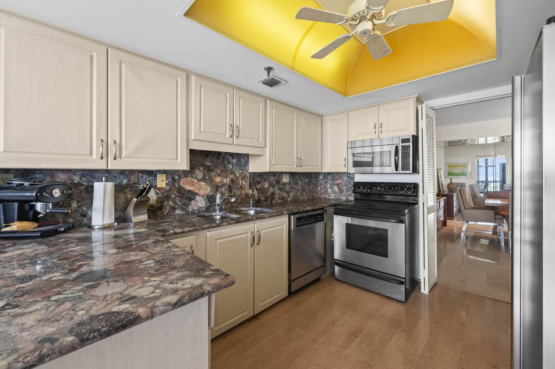 1900 Consulate Place, Unit 1905, West Palm Beach, FL 33401 Photo