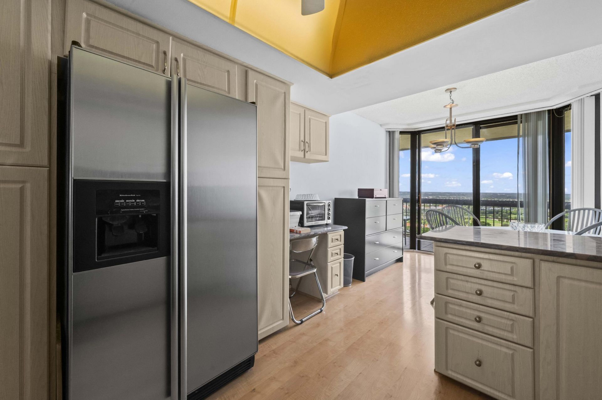 1900 Consulate Place, Unit 1905, West Palm Beach, FL 33401 Photo