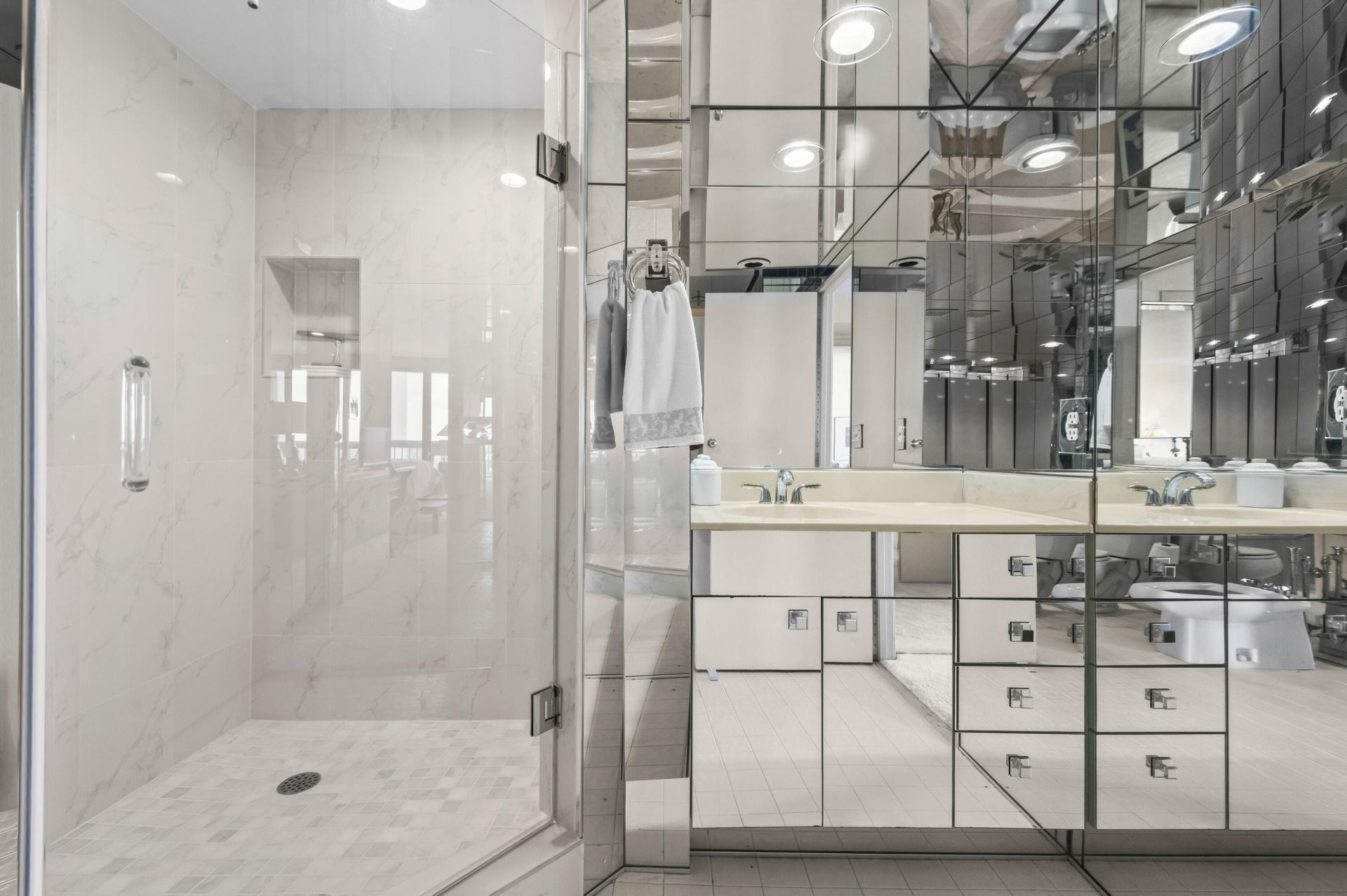 1900 Consulate Place, Unit 1905, West Palm Beach, FL 33401 Photo