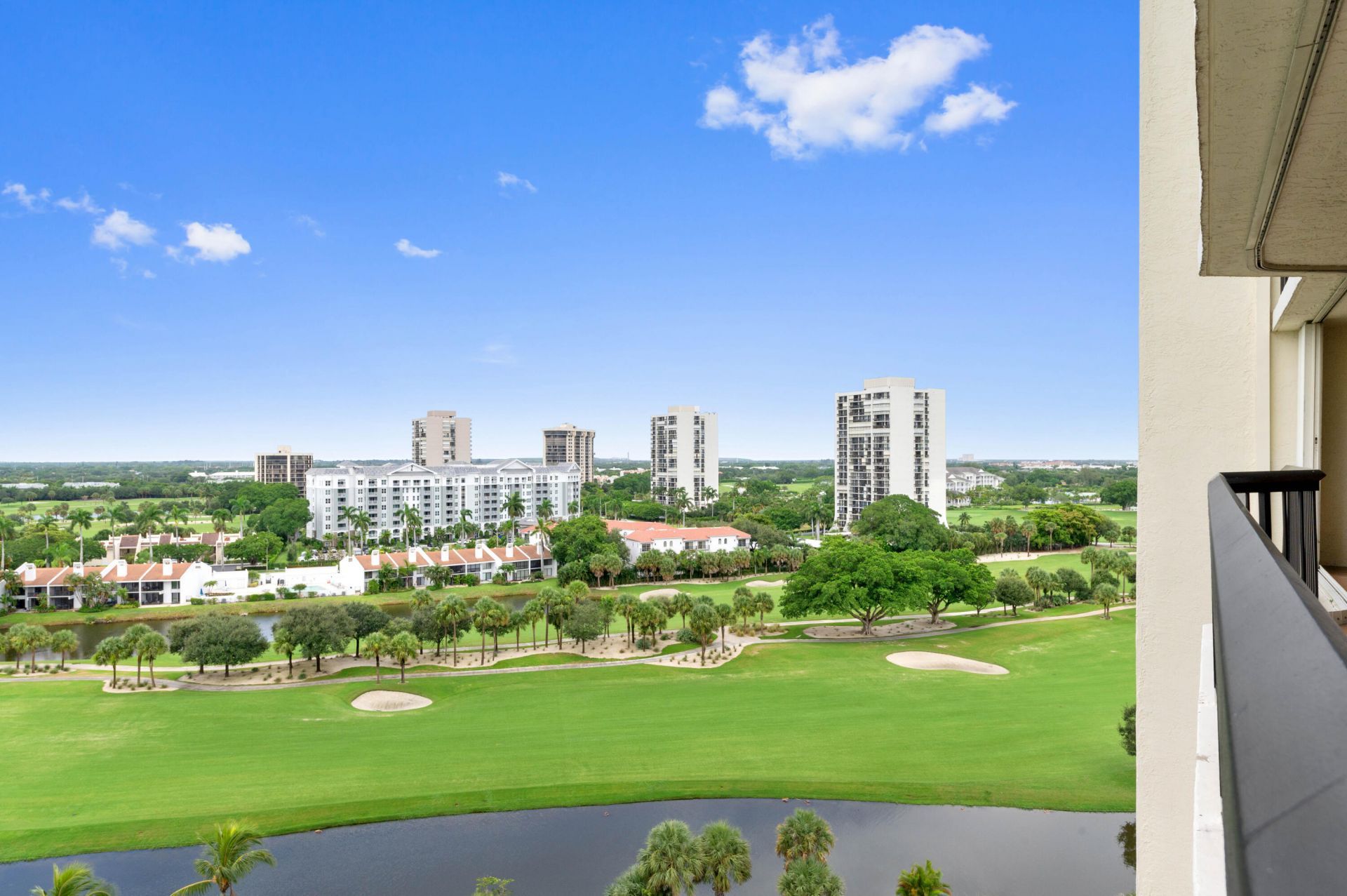 1900 Consulate Place, Unit 1905, West Palm Beach, FL 33401 Photo