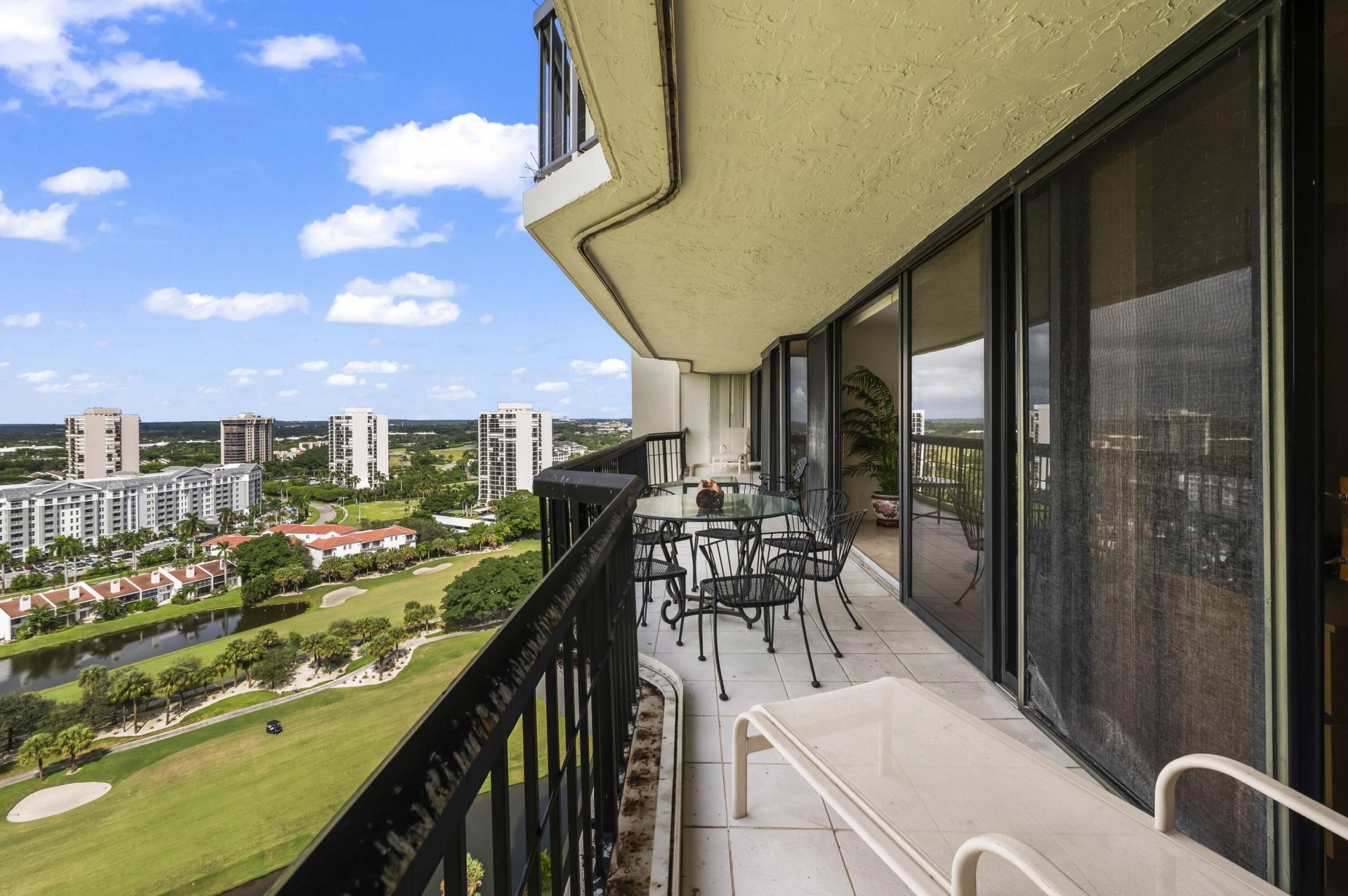 1900 Consulate Place, Unit 1905, West Palm Beach, FL 33401 Photo