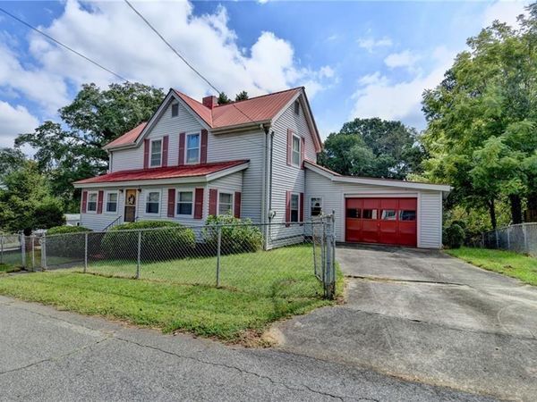 37 Spring Street, Gainesville, GA 30501