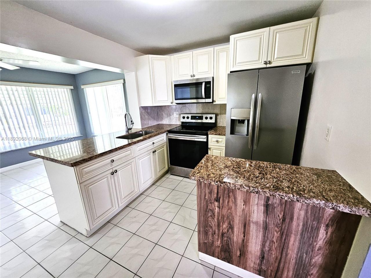 1040 NW 73rd Ter, Margate, FL 33063 Photo