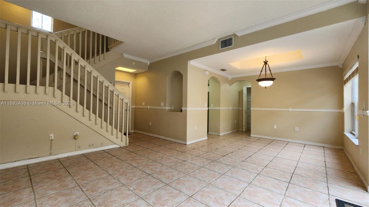 8531 NW 139 Ter, Unit 1409, Miami Lakes, FL 33016 Photo