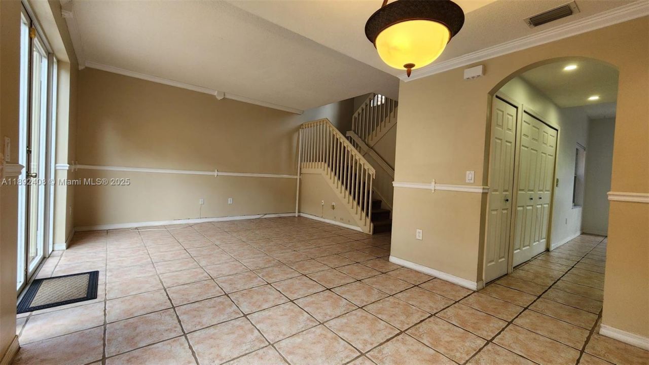 8531 NW 139 Ter, Unit 1409, Miami Lakes, FL 33016 Photo