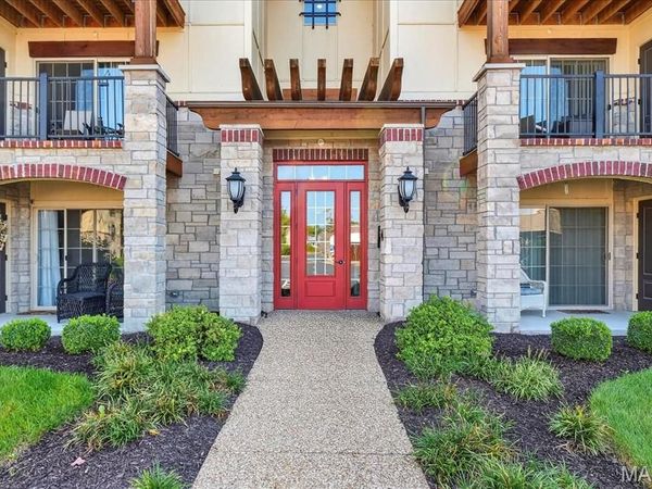 334 Bordeaux Way, St Peters, MO 63376