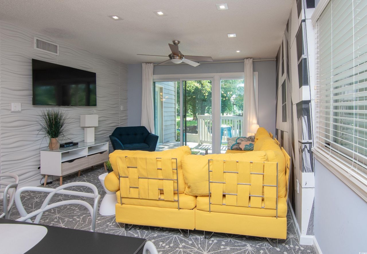 211 Baslow Ct. Photo 12