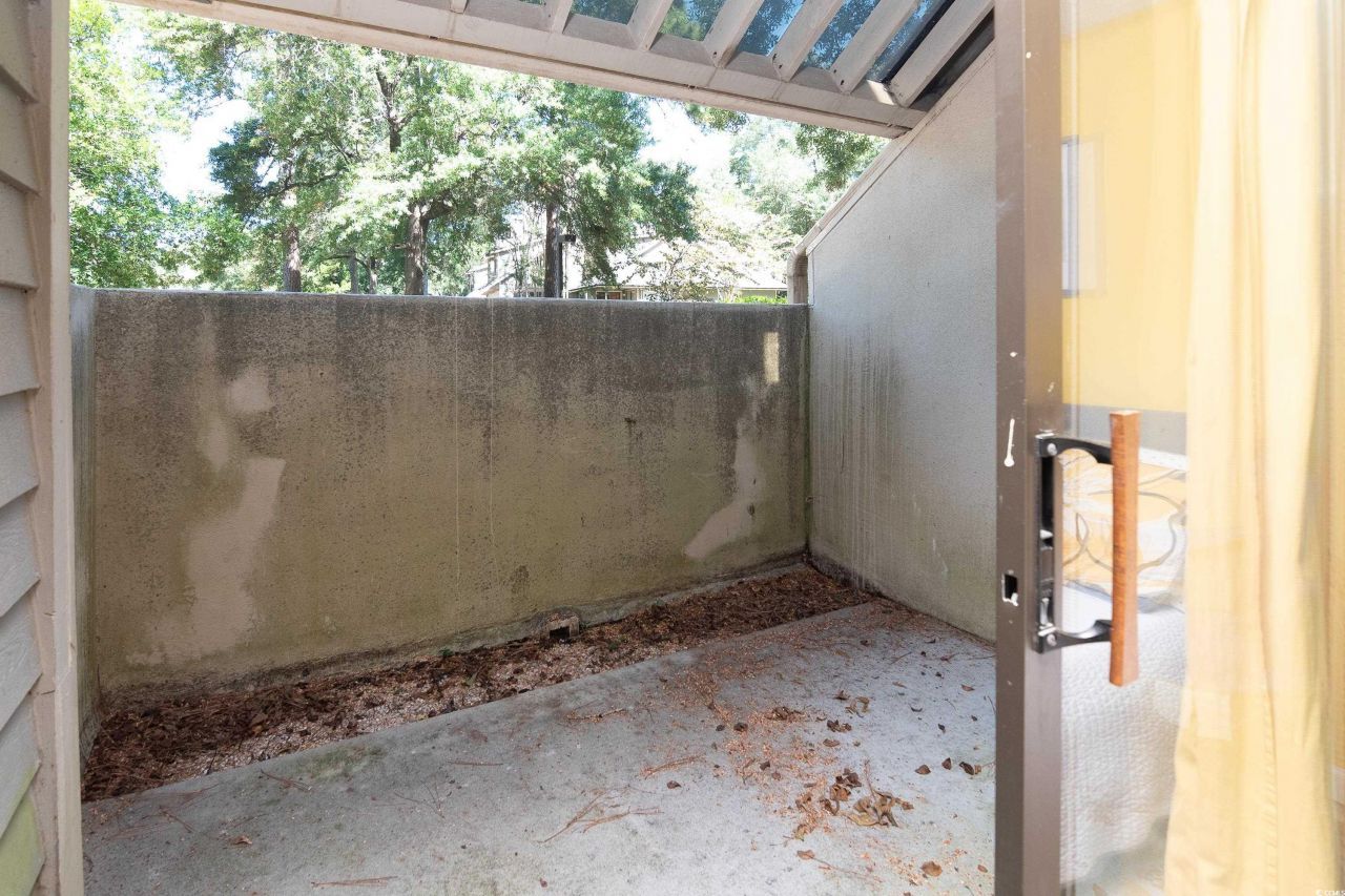 211 Baslow Ct. Photo 27