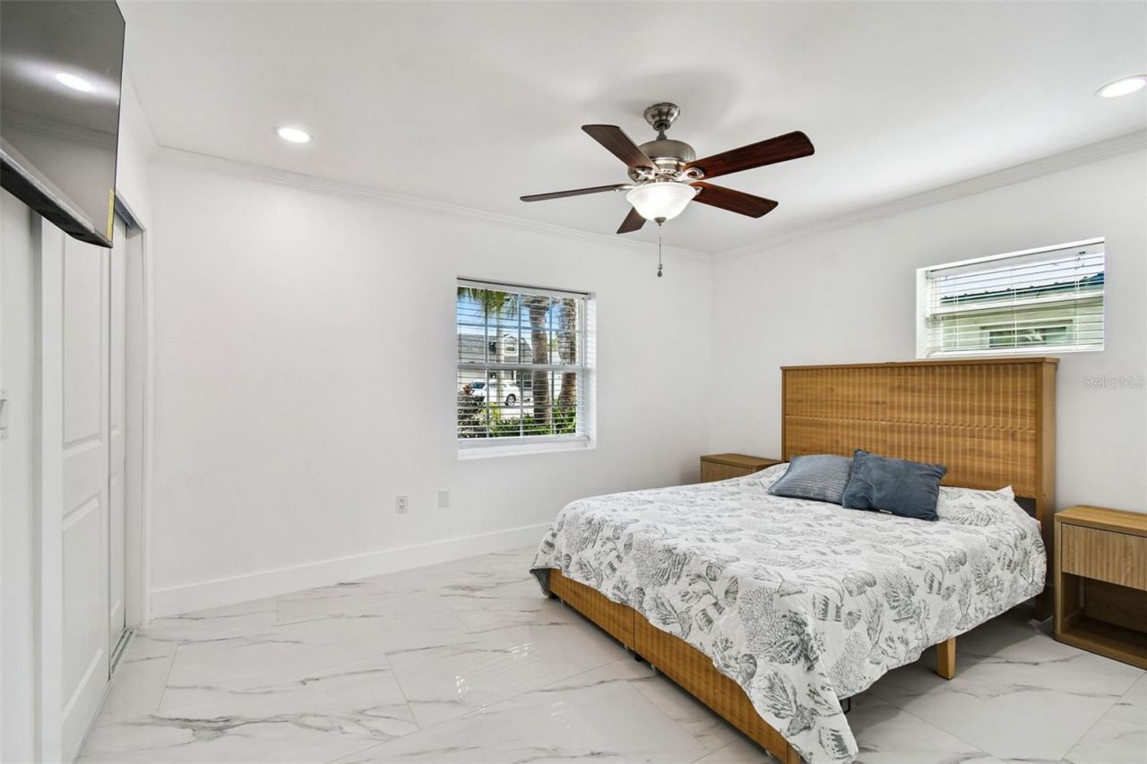 8708 Thornwood Lane, Tampa, FL 33615 Photo