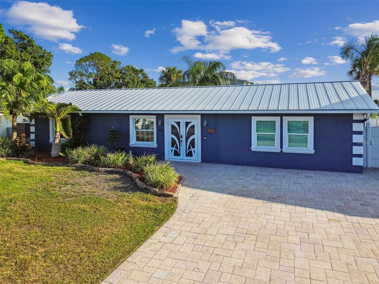 8708 Thornwood Lane, Tampa, FL 33615 Photo