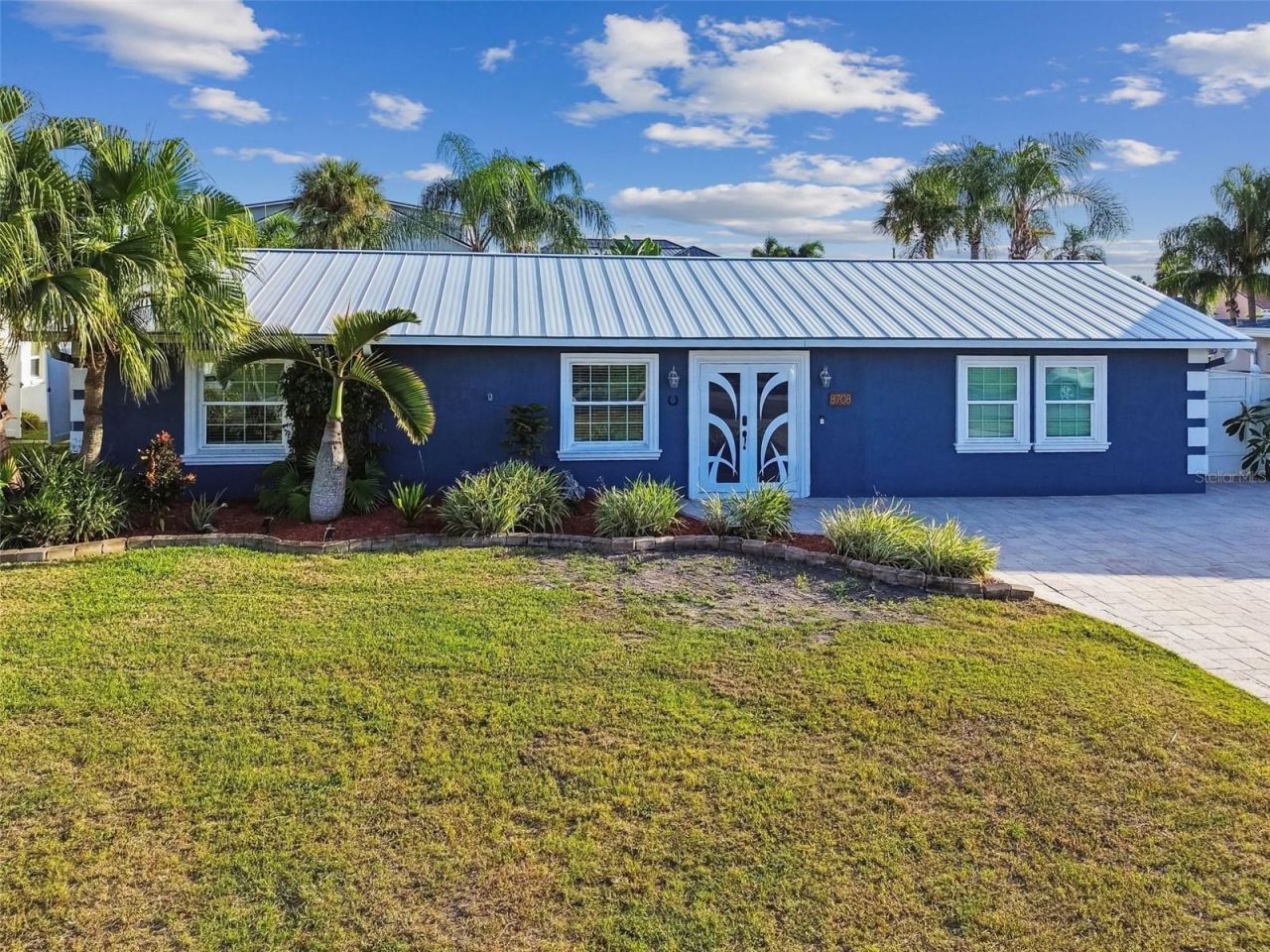 8708 Thornwood Lane, Tampa, FL 33615 Photo