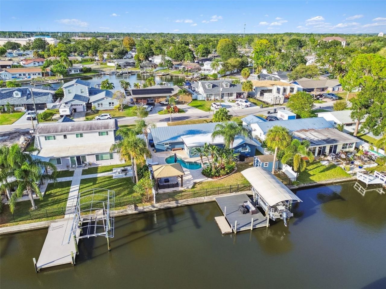 8708 Thornwood Lane, Tampa, FL 33615 Photo