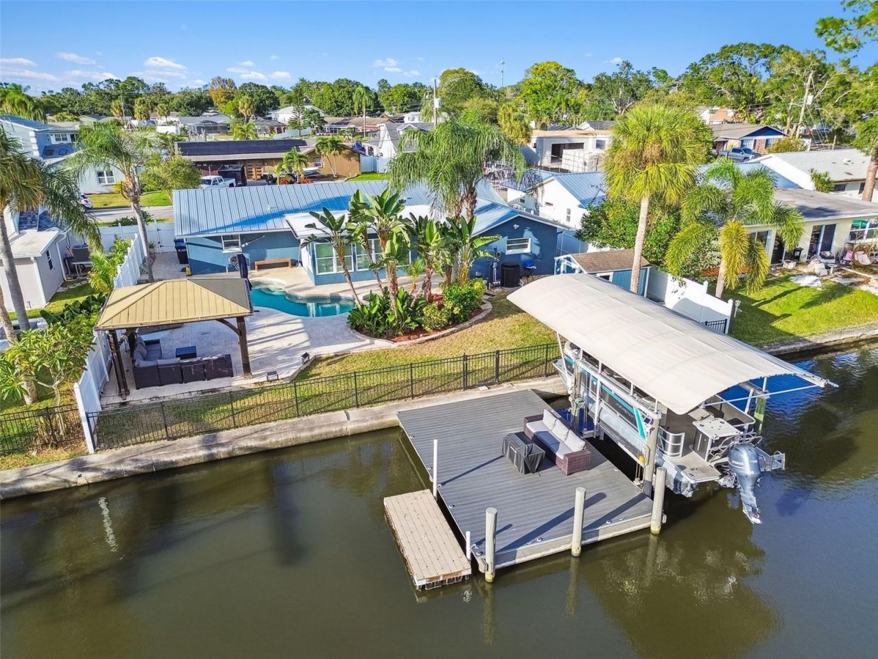 8708 Thornwood Lane, Tampa, FL 33615 Photo