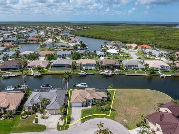 571 PORT BENDRES DRIVE, PUNTA GORDA, FL 33950