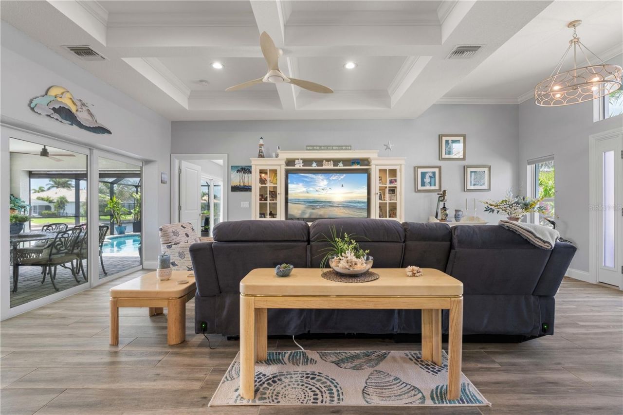 571 Port Bendres Drive, Punta Gorda, FL 33950 Photo