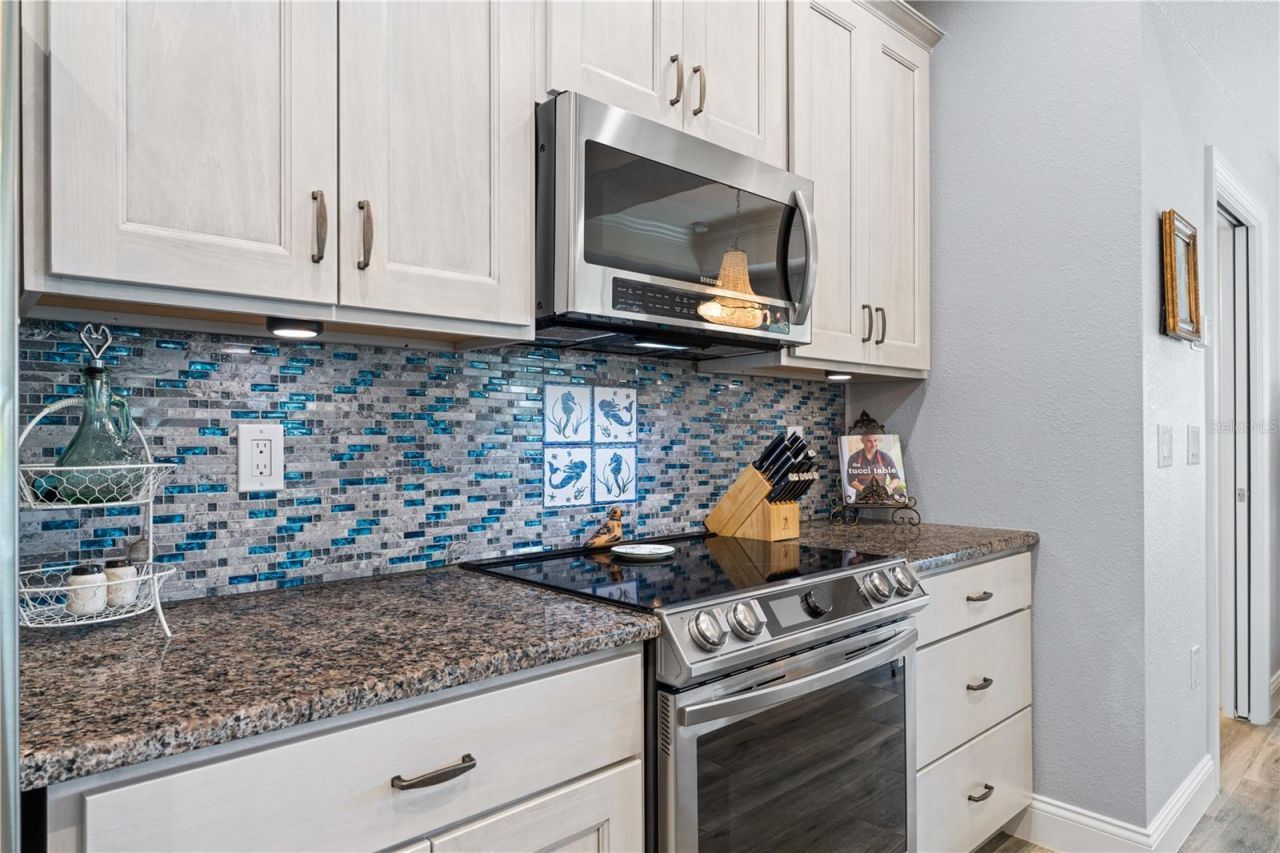 571 Port Bendres Drive, Punta Gorda, FL 33950 Photo