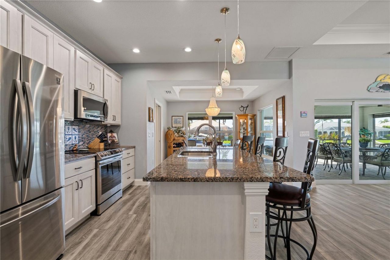 571 Port Bendres Drive, Punta Gorda, FL 33950 Photo