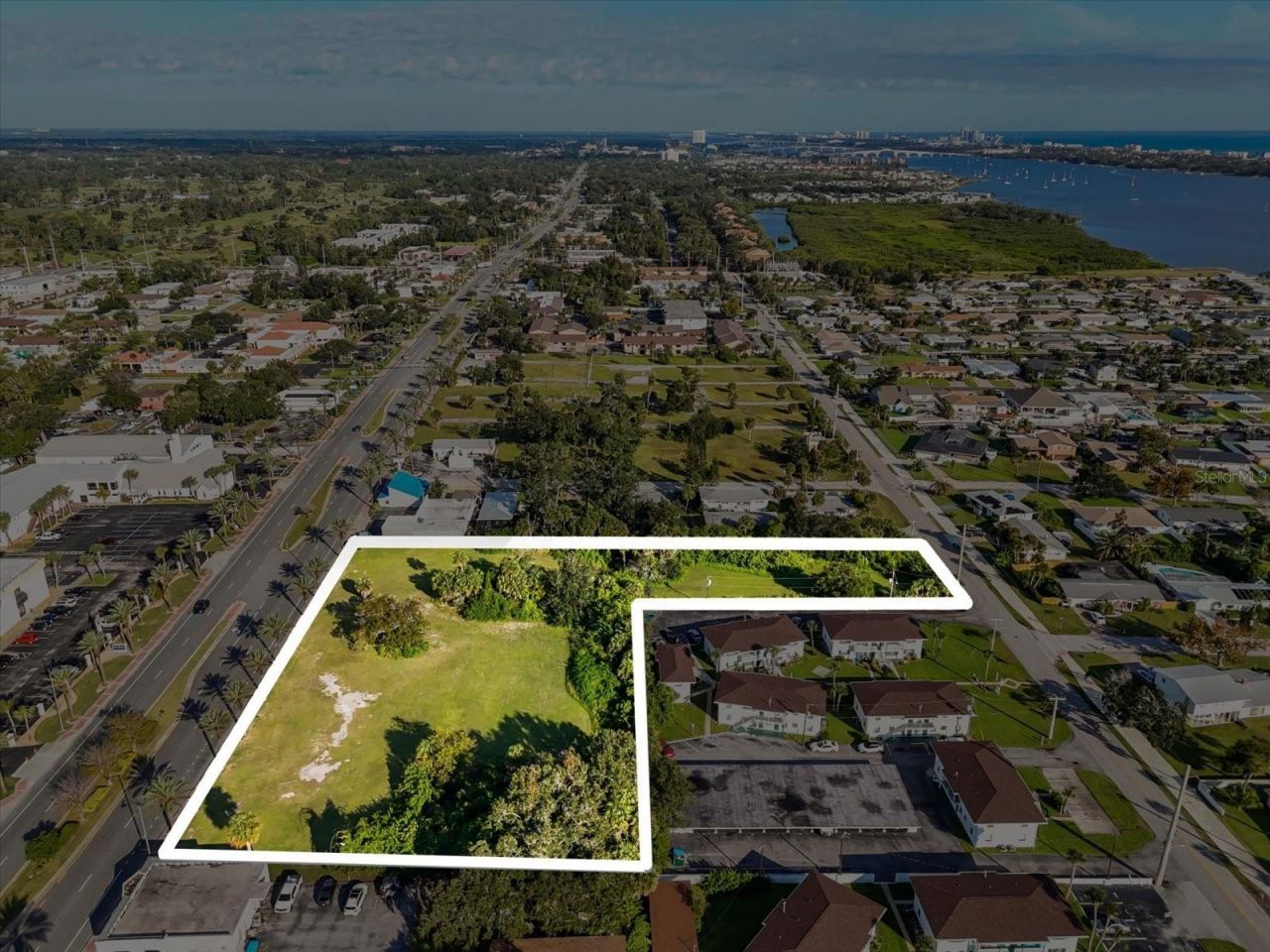 1771 S Ridgewood Avenue, South Daytona, FL 32119 Photo