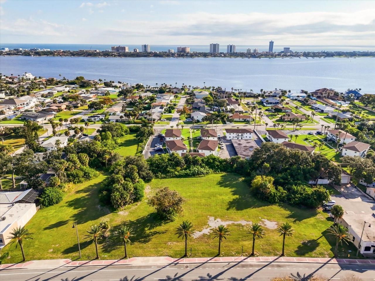 1771 S Ridgewood Avenue, South Daytona, FL 32119 Photo